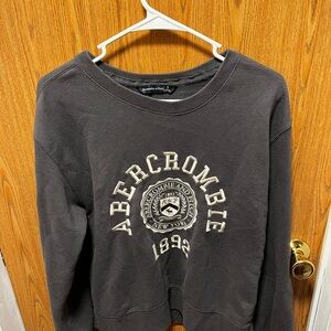 Abercrombie & Fitch Women’s Small Embroidered Grey Crewneck Sweatshirt